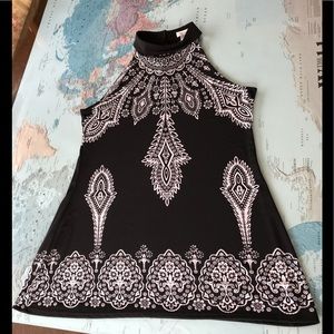 Gorgeous!! Monroe & Main Women’s Dress Size L